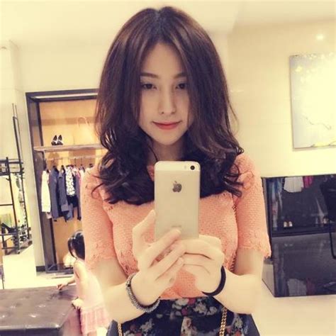 Những hot girl bán hàng online nổi tiếng vì sành điệu và xinh ngất ngây P