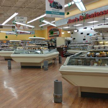 FAMILY FARE SUPERMARKET - Updated January 2025 - 10 Photos & 24 Reviews - 835 S Washington St ...