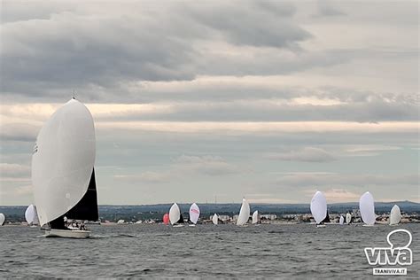 Trani Incornicia Di Bellezza La Prima Giornata Della Coppa Italia Di Vela