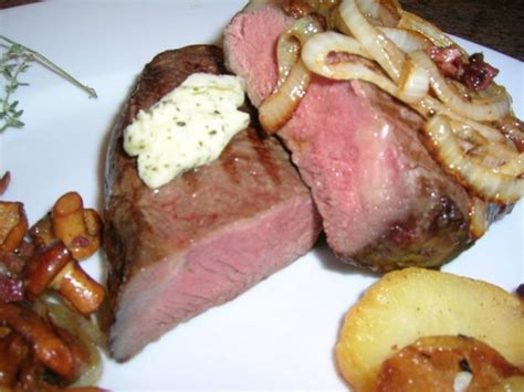 Rumpsteak Mit Pfifferlingen Und Bratkartoffeln Aus Rohen Kartoffeln