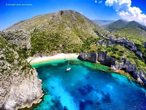 Albania Expects Positive 2017 Tourism Trend • IIA