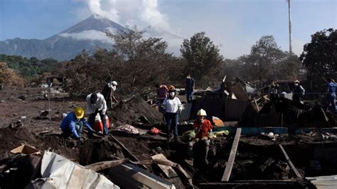 Guatemala Experts Warn Of Dangers Over Volcano Tourism Bbc News