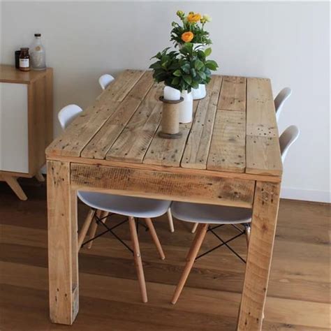 Diy Pallet Dining Tables Diy To Make