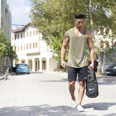 30 Summer Street Outfit Ideas For Men [with Images]