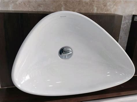 Ceramic Kerovit Plain Triangle Wash Basin At Rs 4500 Piece In Gurugram