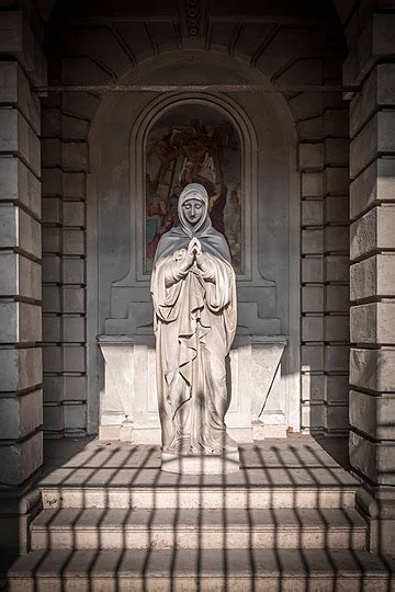 Statue Of Virgin Mary Architecture Italian Church Photo Background And ...