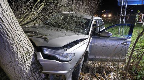 Unfall in Winhöring am Dienstag Frau weicht aus und kracht mit Audi