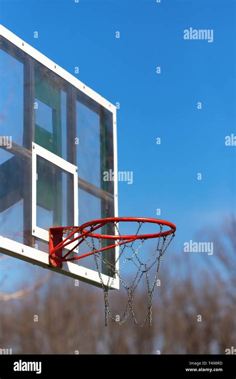 basketball hoop outdoor Stock Photo - Alamy