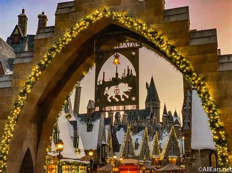 Wizarding World Of Harry Potter Holiday Wallpapers That Will