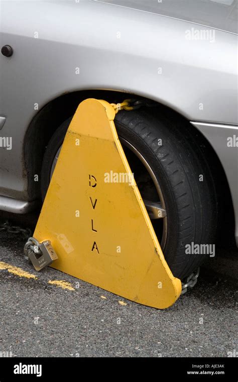 Car Wheel Clamp Government Agencies Untaxed Denver Boot Yellow