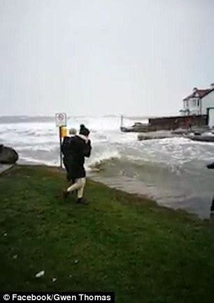 Dramatic Video Shows Swimmer Being Hauled Out Of The Sea Daily Mail