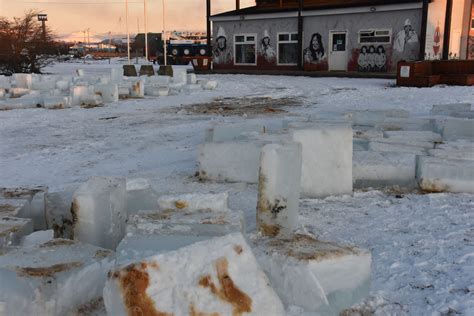 Tolhuin Hoy Comienzan Las Esculturas En Hielo Del Lago Noticias