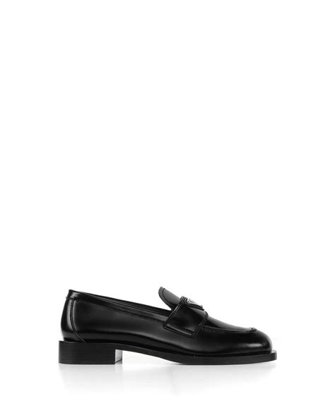 Prada Flat Shoes in Black | Lyst