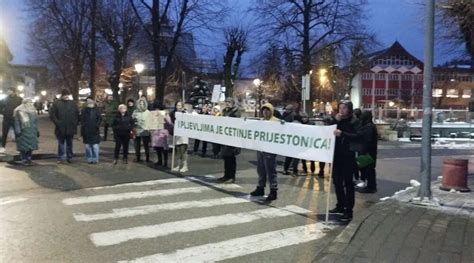 Prva blokada na sjeveru Podršku zahtjevima Kamo sjutra uputili i