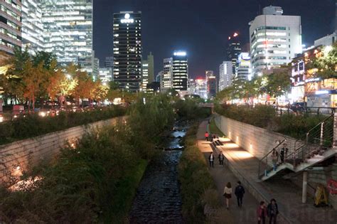 Cheonggyecheon River | Inhabitat - Green Design, Innovation ...