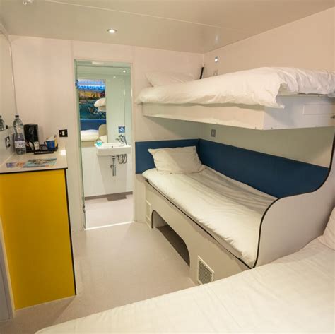 Stay Overnight At Thorpe Shark Cabin Thorpe Park