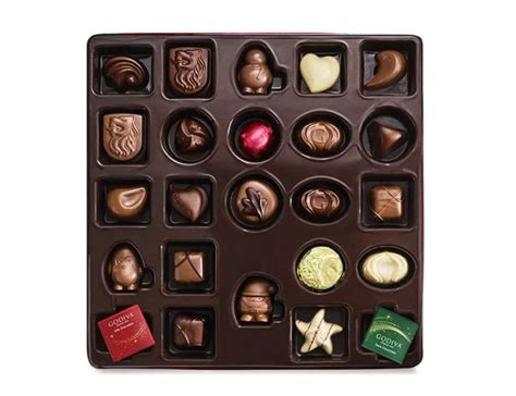 Godiva 2020 Holiday Luxury Chocolate Advent Calendar - Every Piece is Unique - Diva Spotter