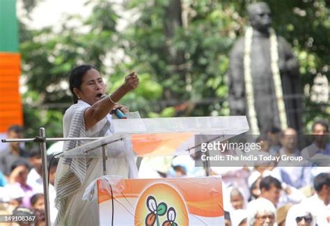 89 Mamata Banerjee Addresses Tmc Martyrs Day Rally At Esplanade Stock