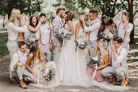 20 Must-Have Wedding Photo Ideas with Bridesmaids and Groomsmen | My ...