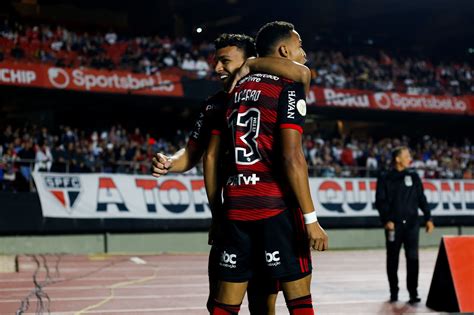 Dorival Elogia L Zaro E Victor Hugo No Flamengo Gazeta Esportiva