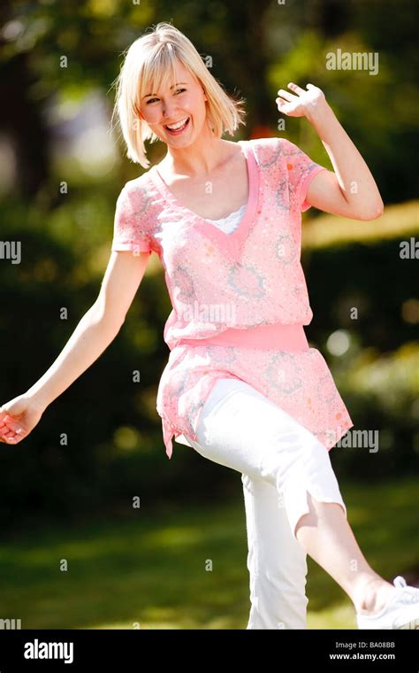Tan Tanned Blonde Blond Hi Res Stock Photography And Images Alamy