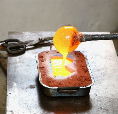 Glass Sand Casting With Jon Lewis And Ewa Wawrzyniak — Parndon Mill A Hub Of Creativity