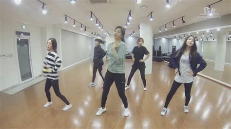 Red Velvet Dance To Fancy Shoes Btob Ilhoon【magic Dance】 Youtube