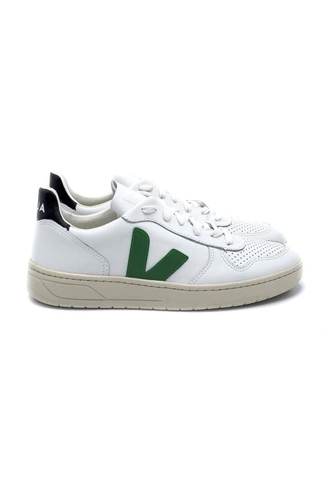 Basket Bas En Cuir Blanc Et Détail Noir Et Vert Veja