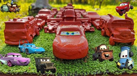 Membersihkan Mobil Mobilan Lightning Mcqueen Disney Pixar Cars Tayo