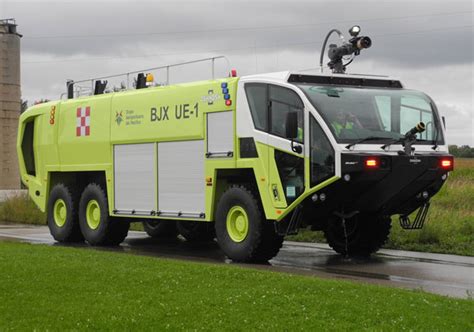 17 Oshkosh Striker Arff Fire Trucks Delivered To Mexico Airports Fire Engineering Firefighter