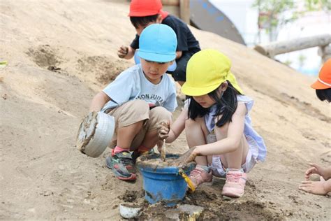 公園遊びは子どもにとってメリットがたくさん！年齢別のおすすめな遊び方18選 学校法人旭川中央学園 旭川ふたば幼稚園