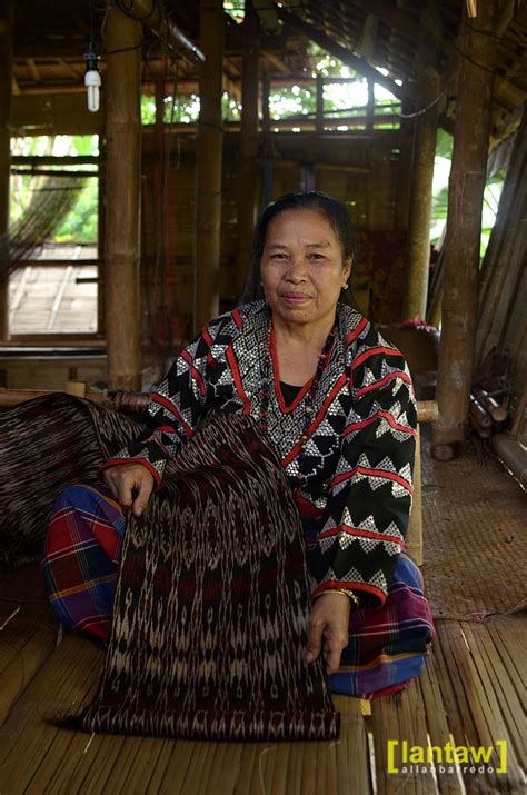 Lantaw - Philippines Outdoor and Travel Photos: lake sebu: t'nalak weaving