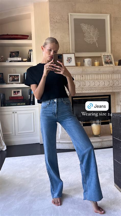 Vita Sidorkina's feet