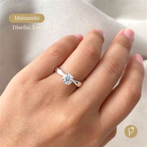 Anillo Compromiso De Plata Con Moissanita Loveliness Platino Per