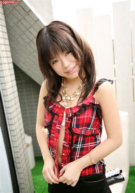 Thumbnow Japanese Babe Amateur Konomi Erotic Photo