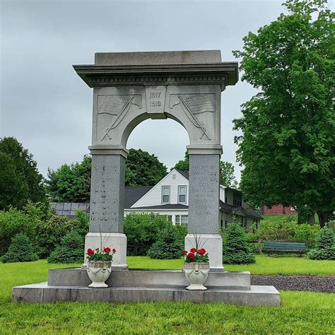 Memorial Day recognized in Farmington with centennial celebration of