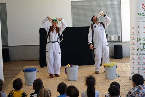 M S De Escolares Disfrutan Del Teatro Did Ctico De Promedio Sobre