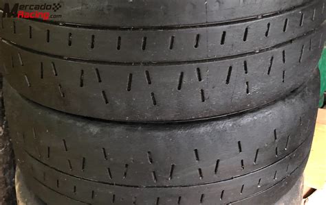 Slicks Pirelli Rk7a