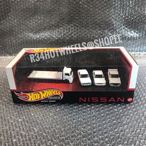 Hot Wheels Nissan Skyline Box Set Premium Garage Shopee Malaysia