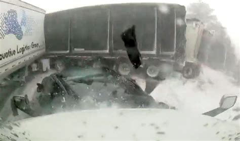 Dashcam Video Of Truck Crashing Into A Vehicle Pile Up On Hwy 401 Insauga