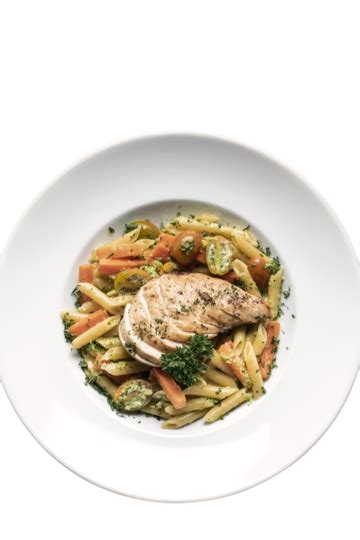 Penne Pasta With Saut Ed Vegetables And Crispy Fried Chicken Breast Table Organic Cuisine Png