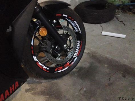 Reflective Wheel Decals For Yamaha R Set Front Rear Info