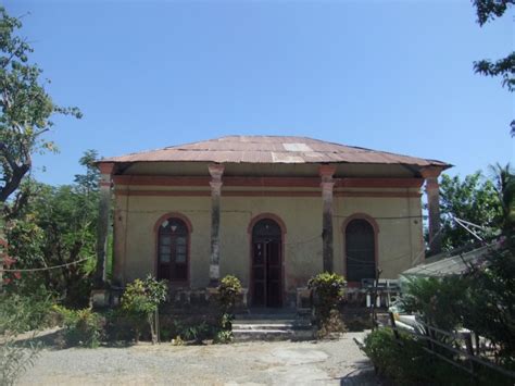 Les Maisons Coloniales Du Timor Oriental