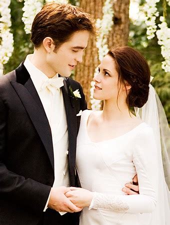 Kristen Stewart Long Sleeves Wedding Dress In Twilight ...