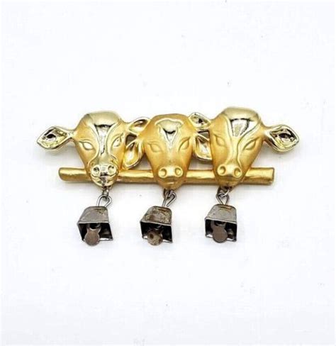 Ajc Three Cows Brooch Pin Dangle Bells Gold Tone Signed Vintage Ebay