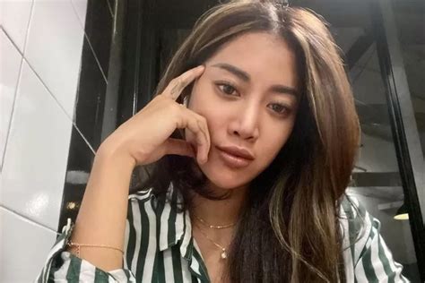 Profil Widy Vierratale Perjalanan Karier Jadi Vokalis Hingga Tekuni