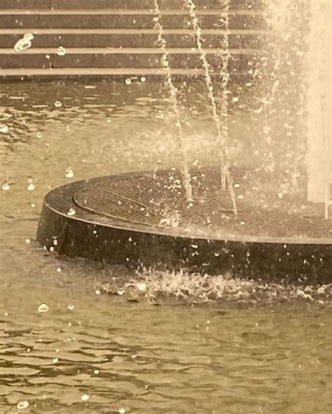 The Washington Square Park Fountain During the NYC Apocalypse ...