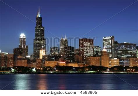 Chicago Skyline Night Image & Photo (Free Trial) | Bigstock