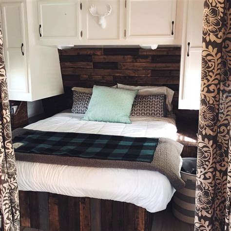 36 Cozy Rv Travel Trailer Ideas For Saving Space To Try Remodel