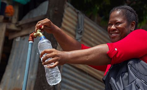 Inauguran Servicio De Agua Potable En La Cooperativa Janeth Toral